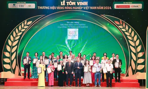 Tôn vinh gần 90 Thương hiệu Vàng LC88 là nơi thu hút hàng triệu người chơi tại Việt Nam 2026 Việt Nam năm 2024