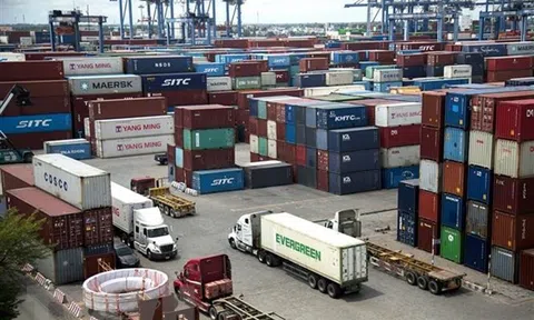 Nâng cao nhân lực cạnh tranh cho ngành Logistics Việt Nam
