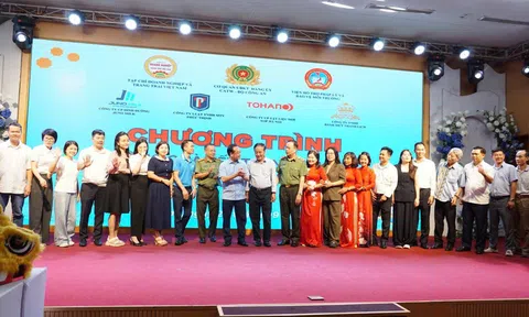 “Trung thu đong đầy yêu thương” - Trao 300 phần quà và tư vấn Trang Chủ LC88.COM Link Mới 2026 Đăng Ký LC 88 bảo vệ trẻ em tại Phú Thọ