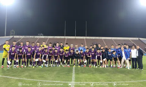 Lãnh đạo VFF tới thăm, động viên, khích lệ tinh thần đội tuyển Việt Nam trước thềm ASEAN Cup 2024