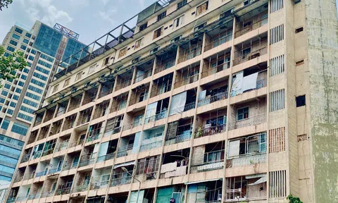 Thành phố Hồ Chí Minh kiên định “thay áo mới” cho chung cư cũ trong 10 năm