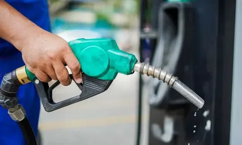 Giá xăng dầu hôm nay 25/9/2025: Thế giới bật tăng mạnh, trong nước chiều nay dự báo giảm