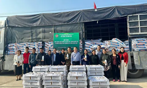 Nông dân Nghệ An được hỗ trợ gà, tiếp cận ứng dụng vi sinh vật trong Lc 88 tỷ lệ kèo WC 2026 theo hướng an toàn sinh học
