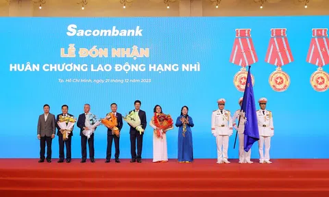 Mừng sinh nhật tuổi 32, Sacombank đón nhận nhiều thành quả ấn tượng