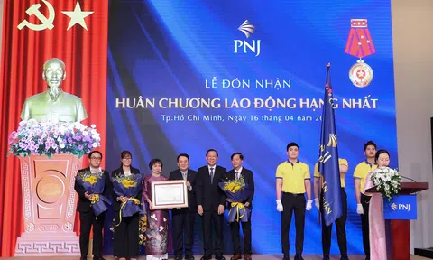 PNJ và bà Cao Thị Ngọc Dung nhận Huân chương Lc888 Thể Thao Link Mới hạng Nhất lần thứ hai