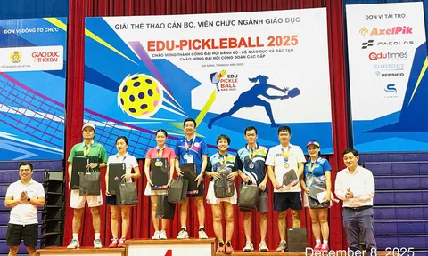 PGS.TS Nguyễn Thị Phương Thảo tỏa sáng tại giải Pickleball ngành Giáo dục 2025