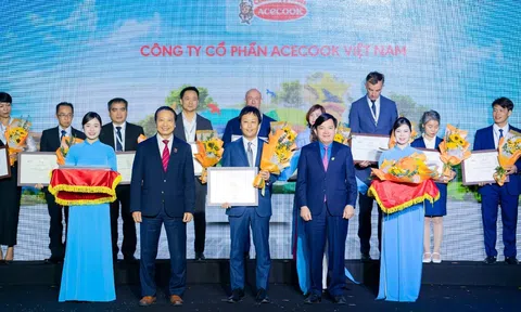 Acecook Việt Nam 3 năm liên tiếp được vinh danh Top 100 10Lc88 Casino & Thể Thao Link Mới bền vững
