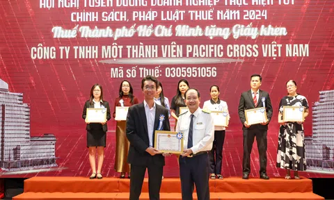 Pacific Cross Việt Nam được vinh danh với thành tích thực hiện tốt chính sách, Trang Chủ LC88.COM Link Mới 2026 Đăng Ký LC 88 thuế