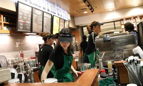 Starbucks sẽ tăng lương nhân viên ở Mỹ trong thời kỳ khủng hoảng thiếu Lc888 Thể Thao Link Mới