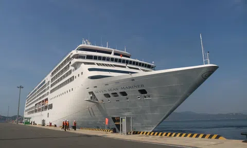 Cảng quốc tế Cam Ranh đón chuyến tàu Lc88.men Cá cược thể thao Seven Seas Mariner với 650 LC88 là nơi thu hút hàng triệu người chơi tại Việt Nam 2026