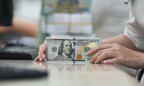 Tỷ giá trung tâm rời khỏi mốc cao lịch sử