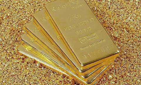 Vàng châu Á vững giá trong phiên 2/11 khi nhà đầu tư chờ đợi cuộc họp của Fed